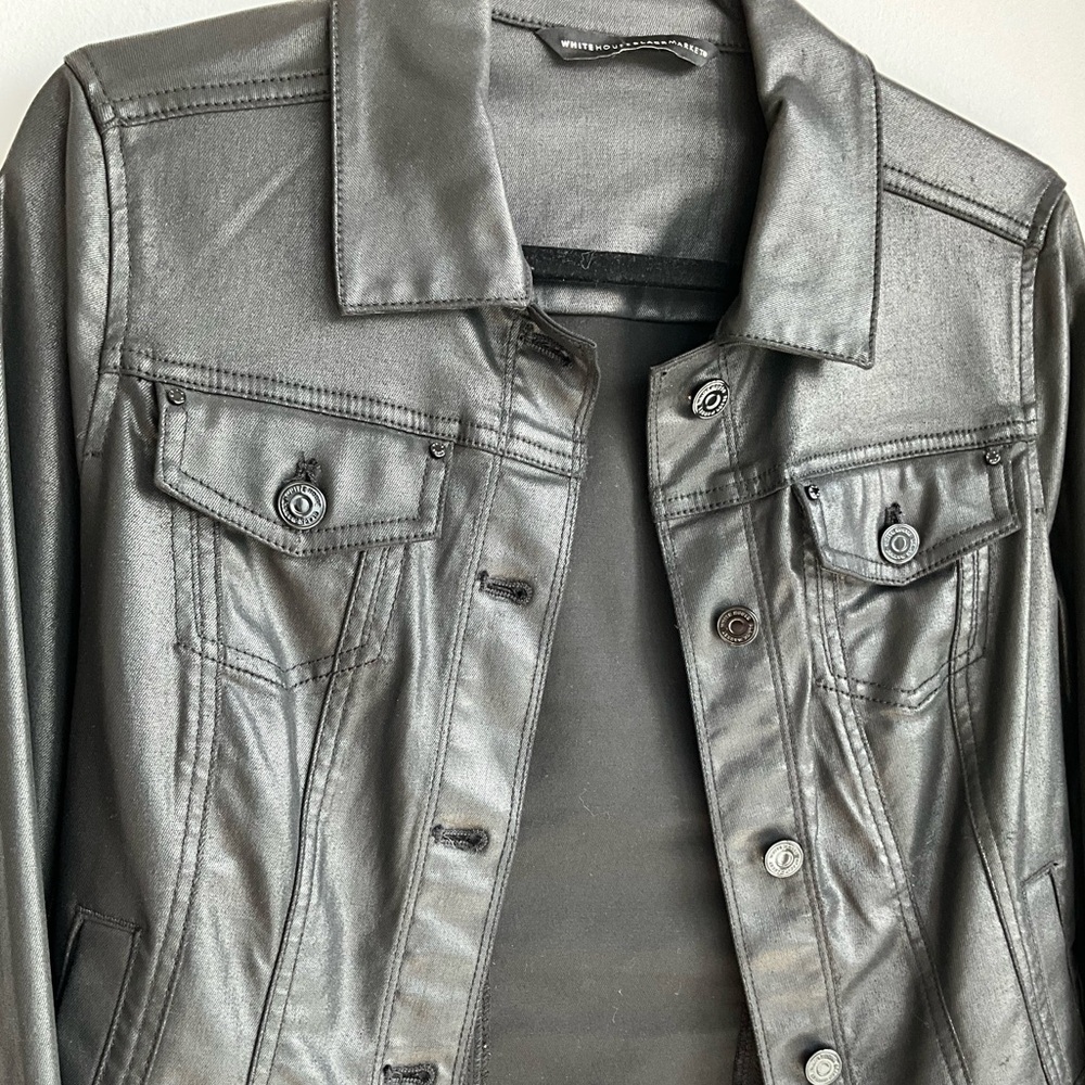 WHBM STRETCH DENIM JACKET IN BLACK SIZE S